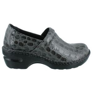 B.O.C, Peggy casual slip on Clog size 8 in gray crocodile embossed material